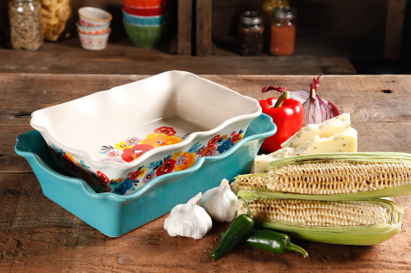 2-Piece Decorated Rectangular Ruffle Top Ceramic Bakeware Set