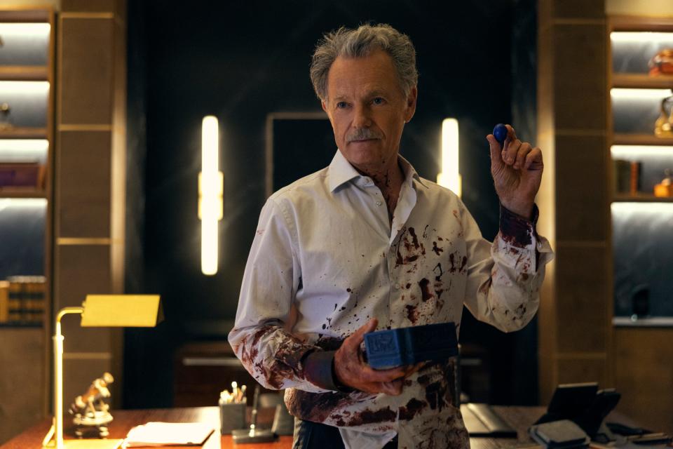 Powerful businessman Roderick Usher (Bruce Greenwood) loses heirs and his mind in "The Fall of the House of Usher."