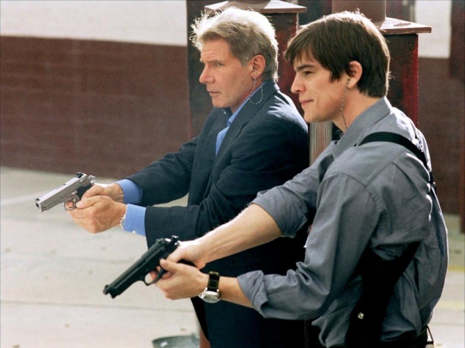 Harrison Ford and Josh Hartnett drawing their guns