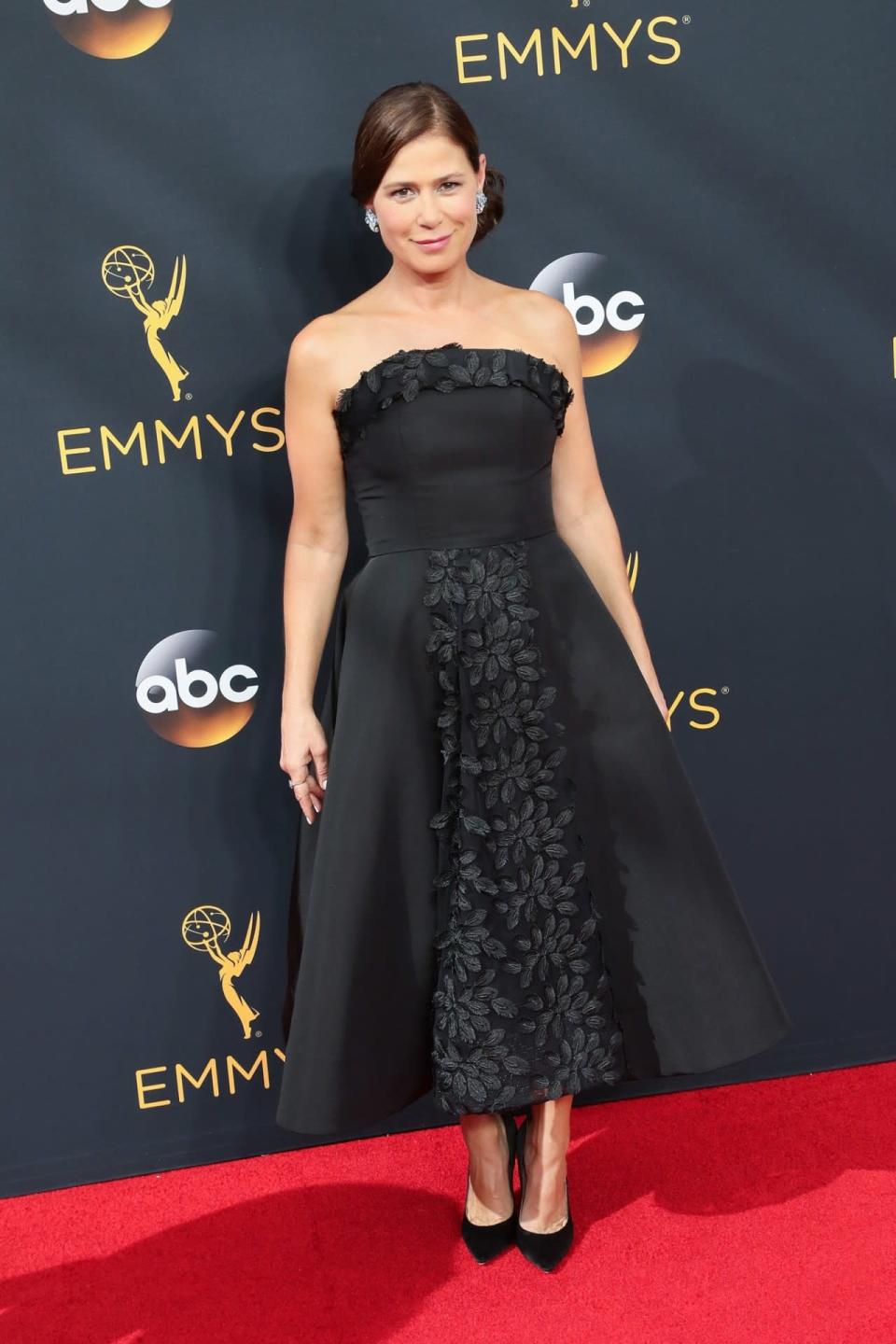 Maura Tierney in Christian Siriano Resort 2017