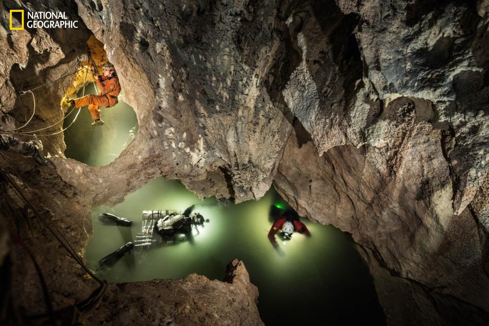 Cave divers explore Lago Verde.