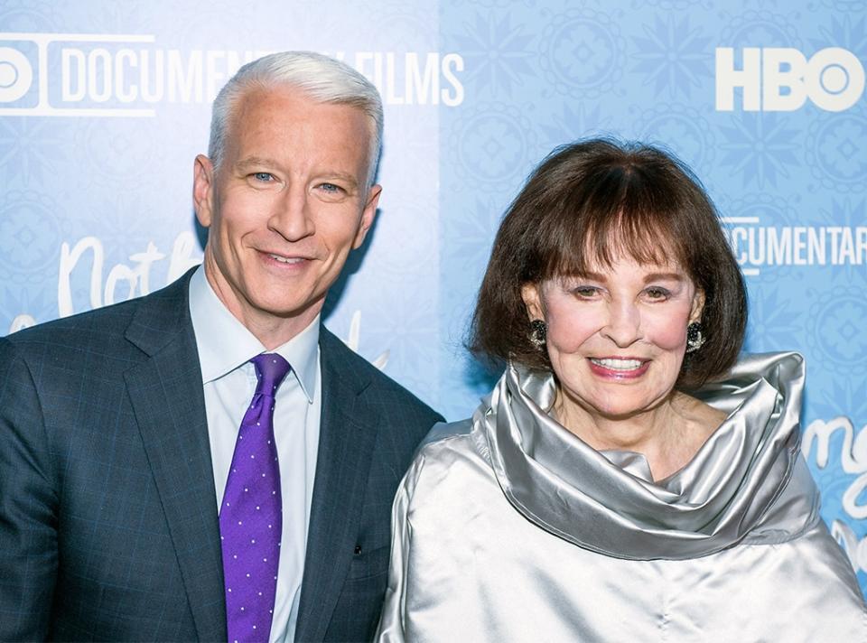 Anderson Cooper, Gloria Vanderbilt