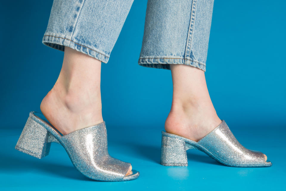 Jeffrey Campbell Petra Mule. (Photo: Priscilla De Castro)