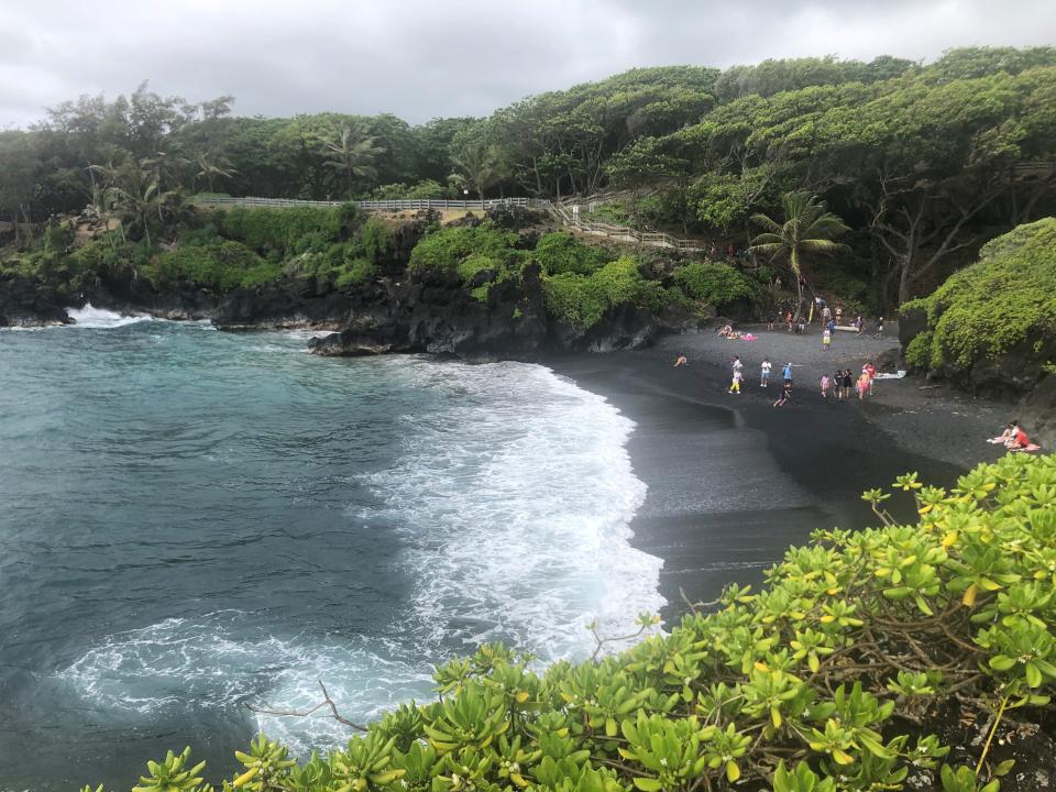 Waiʻānapanapa State Park, a major attraction on the road to Hana on the Hawaiian island of Maui, requires advance reservations and charges for entry and parking.