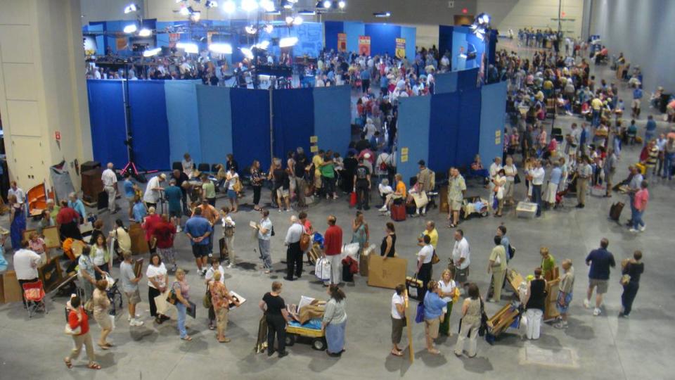 The crowd snakes it’s way through the Raleigh Convention Center during the Antique Roadshow visit on Saturday, June 27, 2009. More than 34,000 tickets were requested for the Raleigh tapings, besting the previous record holder, San Jose, which drew 29,000 requests. Of the 34,000 tickets requested in Raleigh, approximately 6,000 were distributed. Staff photo by Brooke Cain