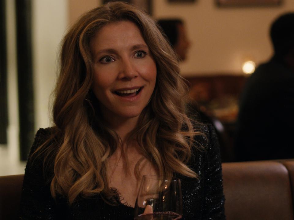 Sarah Chalke on "Firefly Lane."