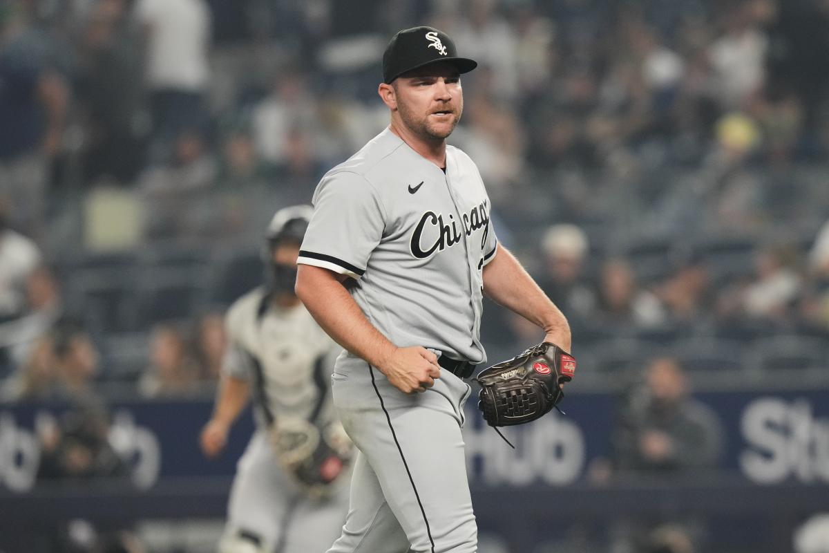 Liam Hendriks: Chicago White Sox closer announces he's cancer free