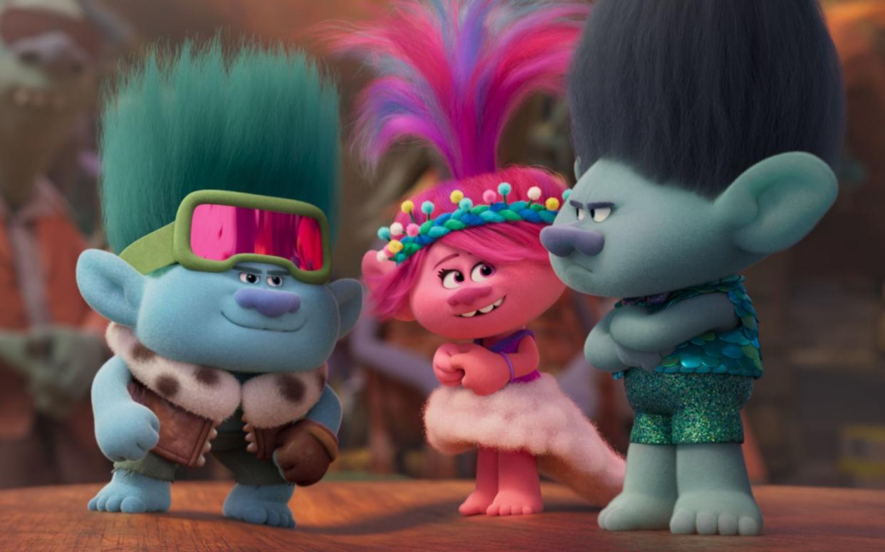 John Dory (links) will die alte Trolls-Boyband BroZone wieder zusammenführen, Branch hat darauf aber eigentlich gar keine Lust. (Bild: 2023 DreamWorks Animation / Universal Pictures)