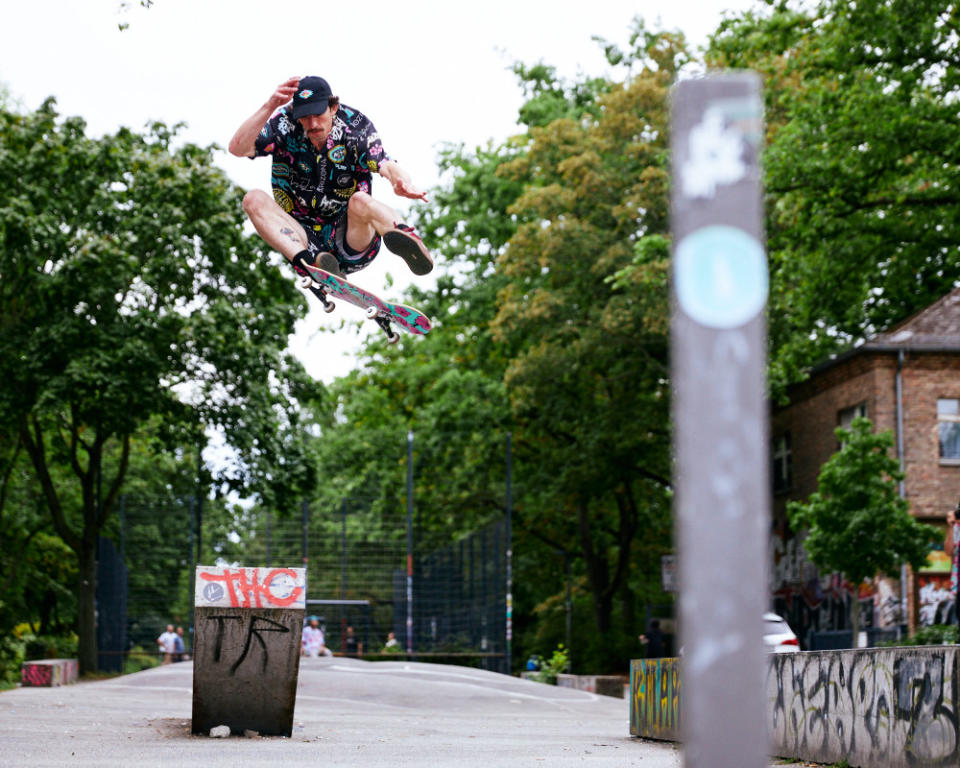 <p>Brandon Bonner, frontside flip.</p>