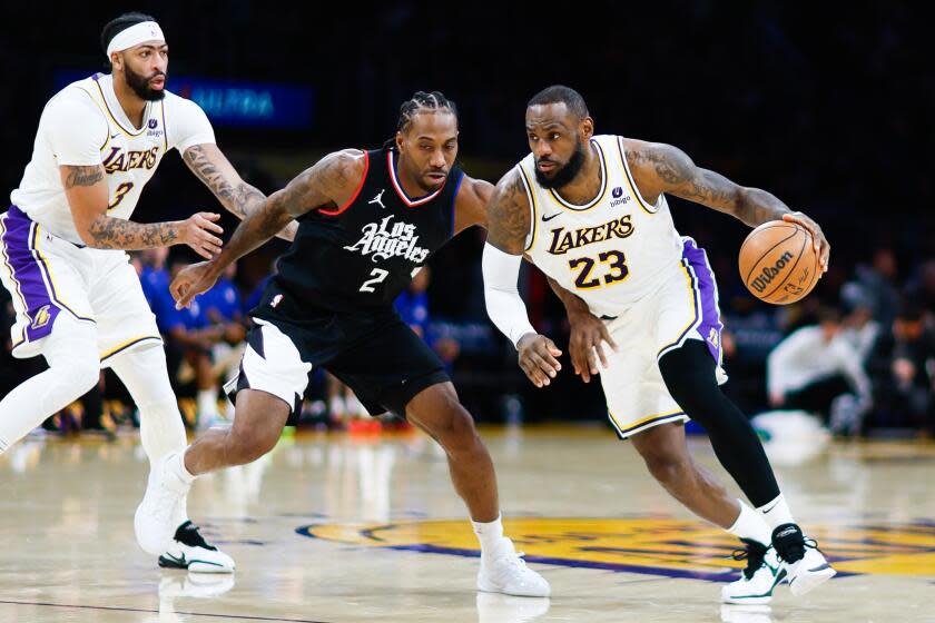 LOS ANGELES, CA - JANUARY 07: Los Angeles Lakers forward LeBron James (23) drives to the basket.