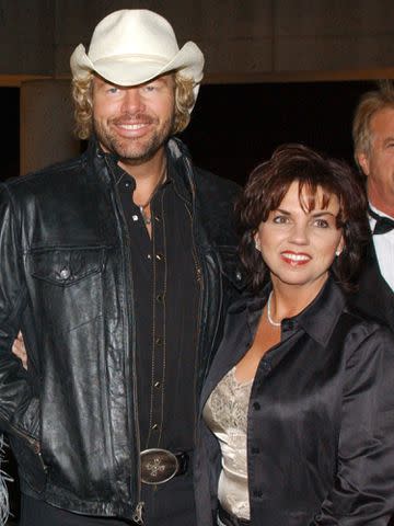 <p>R. Diamond/WireImage</p> Toby Keith and wife Tricia.