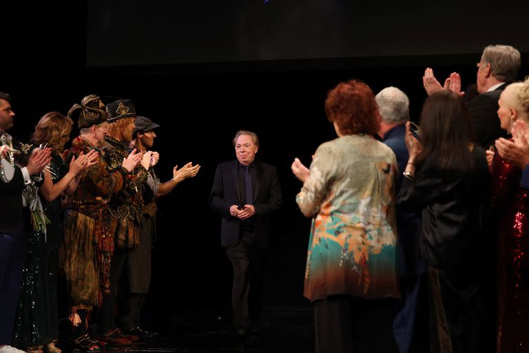 En el saludo final, el compositor Andrew Lloyd Webber ingresó al escenario y recibió el merecido aplaudido del elenco y del público