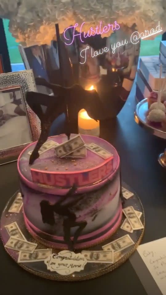 Alex Rodriguez surprises J.Lo with a cake. (Photo: Instagram)