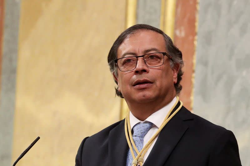 Foto de archivo El presidente de Colombia, Gustavo Petro, habla en el parlamento español, en Madrid