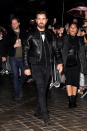 <p>Justin Theroux a fait une apparition remarquée à la présentation de la nouvelle collection de Louis Vuitton. Vêtu d’un jean noir et d’une veste en cuir de la même couleur, l’acteur américain était particulièrement chic. Crédit photo : Getty Images </p>