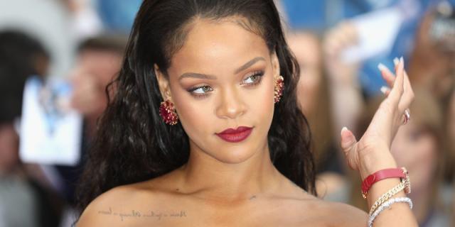 Rihanna Wore an Unbelievable Nighttime Outfit That Fans Will Have a Hard  Time Forgetting