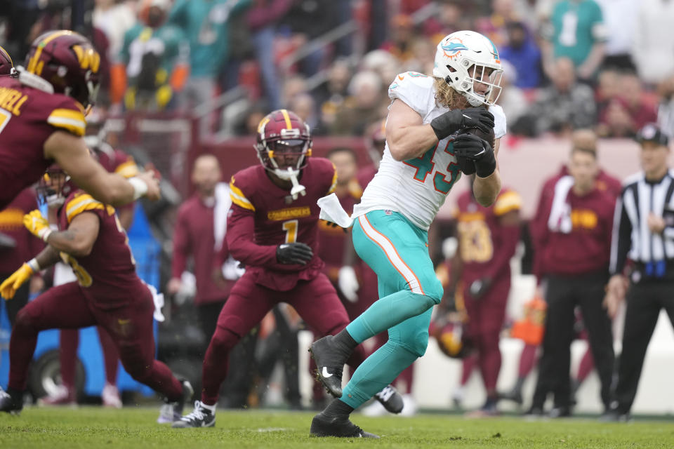 Miami Dolphins linebacker Andrew Van Ginkel got a gift-wrapped pick 6 courtesy of Washington Commanders quarterback Sam Howell. (AP Photo/Alex Brandon)