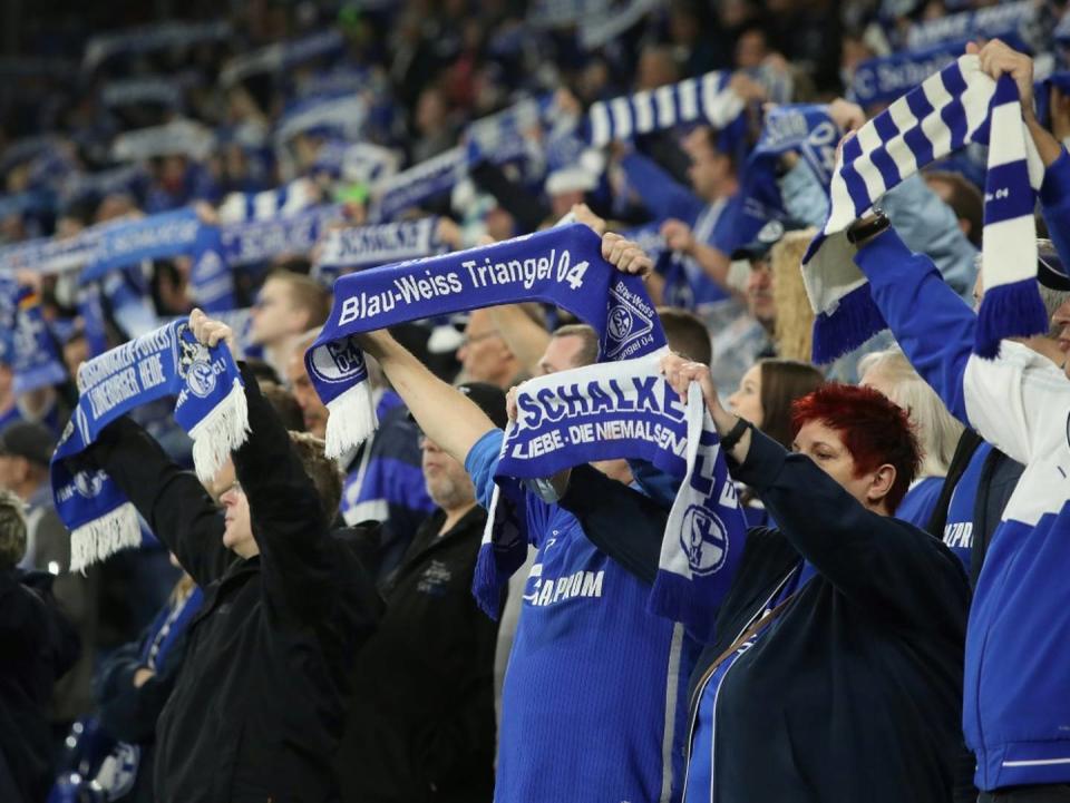 Schalke lässt deutlich mehr Fans ins Stadion