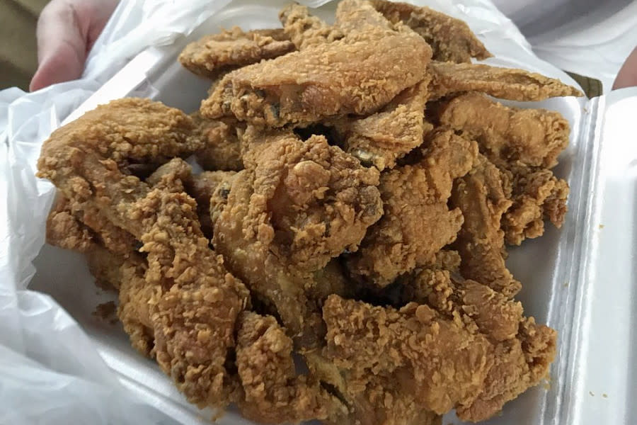 <b>Photo: johnny m./<a href="https://yelp.com/biz_photos/manchu-food-store-and-chinese-kitchen-new-orleans?utm_campaign=825efc24-9106-44b0-8468-1e5c9ad27d46%2Ceb7dbec5-21cc-4684-b1ba-2a15c20ed0f0&utm_medium=81024472-a80c-4266-a0e5-a3bf8775daa7" rel="nofollow noopener" target="_blank" data-ylk="slk:Yelp;elm:context_link;itc:0;sec:content-canvas" class="link ">Yelp</a></b>