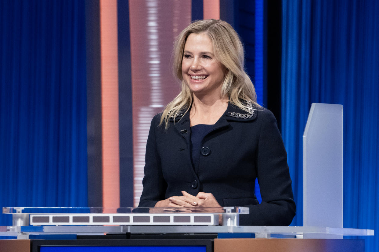 Mira Sorvino got game show revenge when she won 'Celebrity Jeopardy!