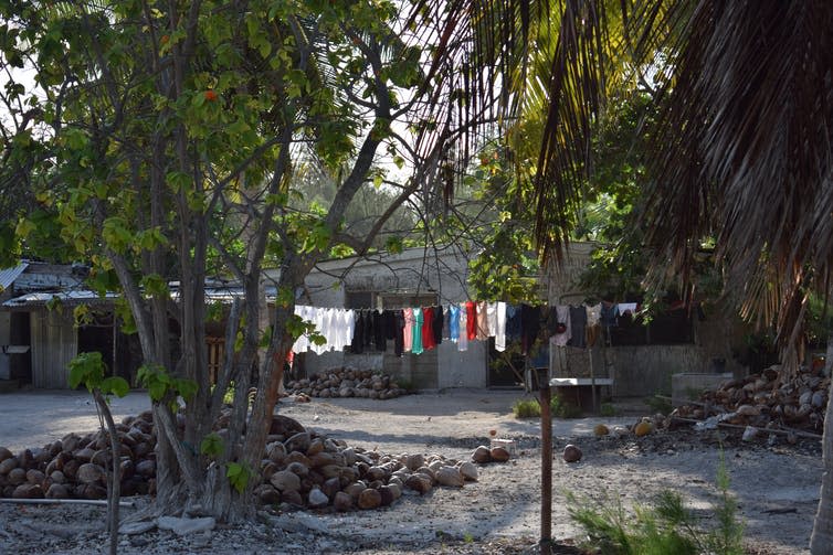 <span class="caption">Washing hangs in Kiritimati.</span> <span class="attribution"><span class="source">© Becky Alexis-Martin</span>, <span class="license">Author provided</span></span>