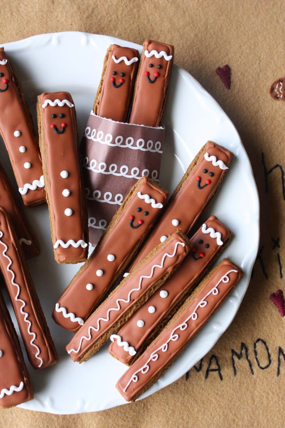 Gingerbread Men Cookie Sticks