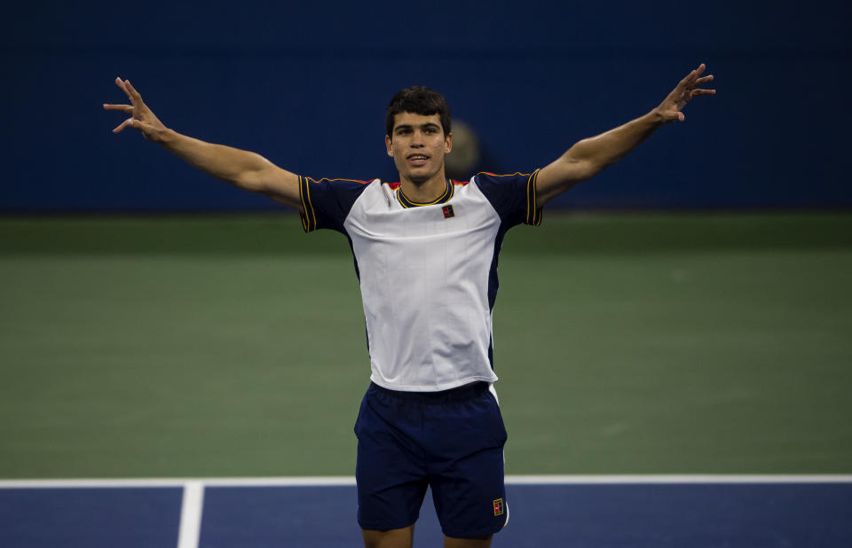 NEW YORK, NEW YORK - SEPTEMBER 05: Carlos Alcaraz of Spain celebrates his victory over Peter Gojowczyk of Germany in the fourth round of the men&#39;s singles at the US Open at the USTA Billie Jean King National Tennis Center on September 05, 2021 in New York City. (Photo by TPN/Getty Images)