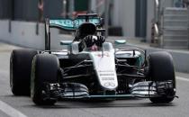 Formula One - F1 - Italian Grand Prix 2016 - Autodromo Nazionale Monza, Monza, Italy - 3/9/16 Mercedes' Lewis Hamilton in action during qualifying Reuters / Max Rossi Livepic