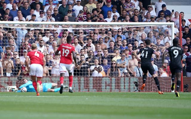 Declan Rice misses a penalty