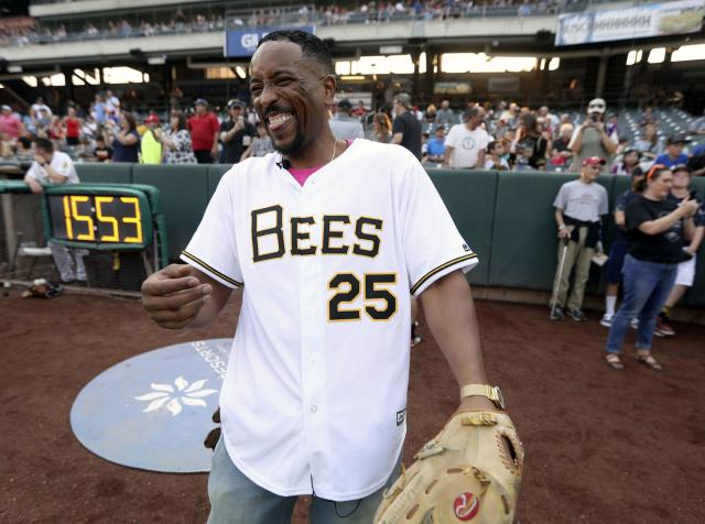 Bees baseball — a 'super' night out - Deseret News