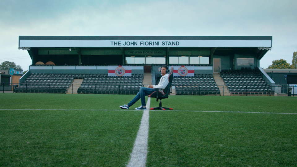 The winner would go from armchair tactician to full-time member of staff in Bromley's dugout (Nisi Limbu)