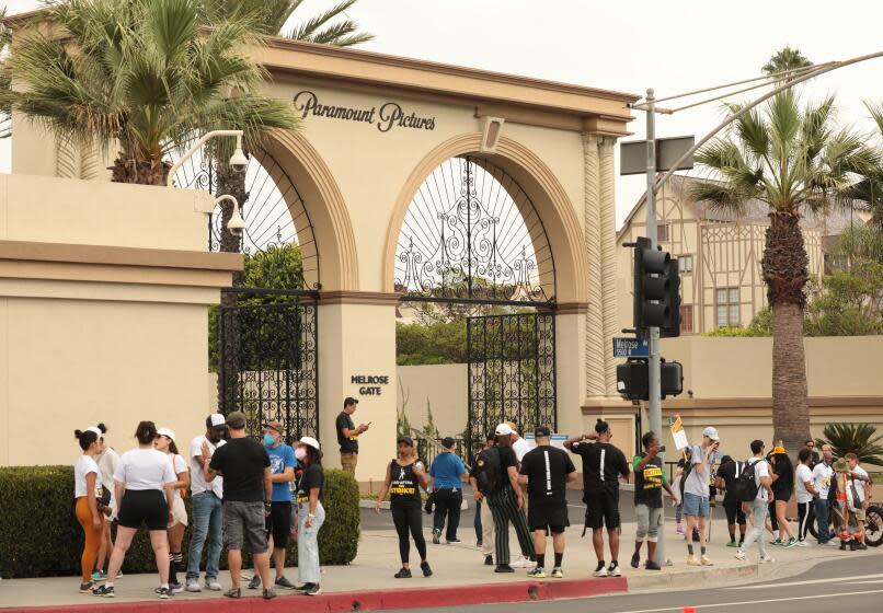 Los Angeles, CA - September 13: Paramount Studios Main Gate on Wednesday, Sept. 13, 2023 in Los Angeles, CA. SAG-AFTRA strikers linger at the Main Bronson Gate of Paramount Studios in Hollywood following a solidarity march and rally of striking members of the SAG-AFTRA actors union outside the Main Bronson Gate of Paramount Studios for a rally Wednesday morning in Hollywood. (Al Seib / For The Times)