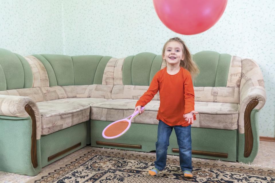 summer activities play balloon tennis