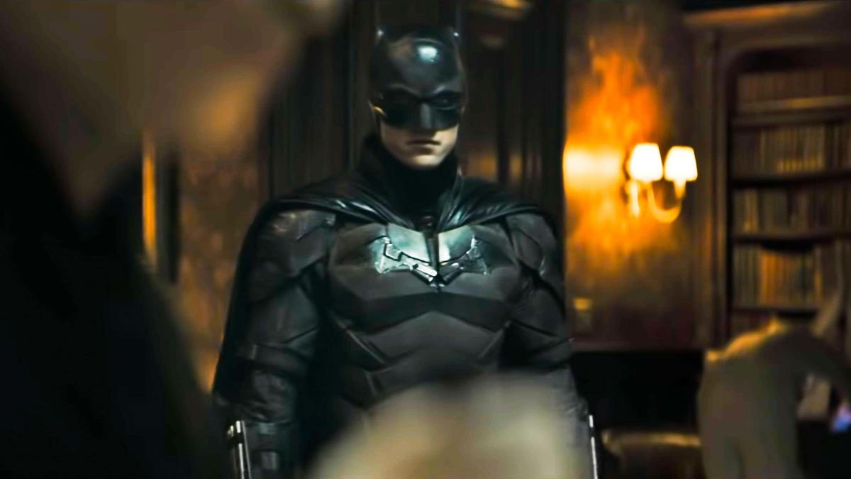 Council agrees to overrule 15 age rating for new Batman movie thumbnail