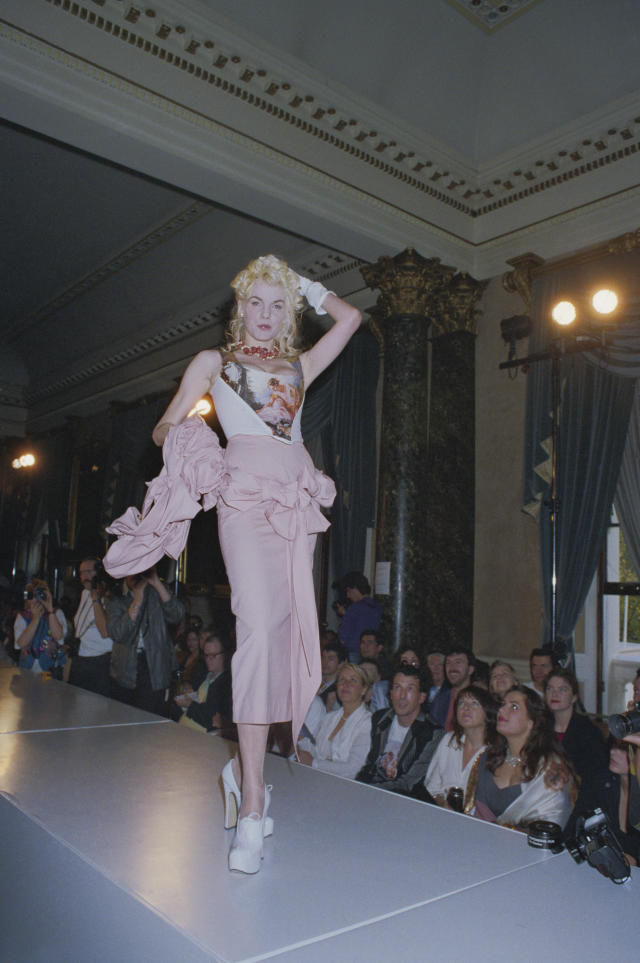 Vivienne Westwood : les pièces phares et les looks les plus mémorables de  la créatrice britannique