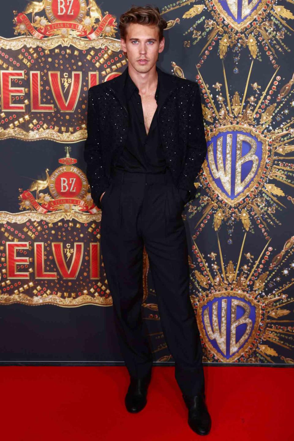 GOLD COAST, AUSTRALIA - 4 DE JUNIO: Austin Butler asiste al estreno australiano de ELVIS en Event Cinemas Pacific Fair el 4 de junio de 2022 en Gold Coast, Australia.  (Foto de Chris Hyde/Getty Images)