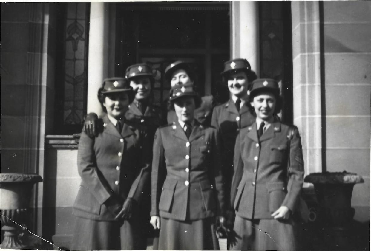 A wartime image from Germany shows the Thomas sisters, at left, with some colleagues in the Canadian Women's Army Corps.  (Submitted by Virginia Doucett - image credit)