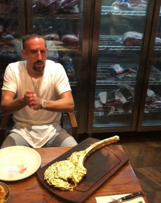 Franck Ribery was pictured in Dubai with a £1,000 steak covered in gold (Instagram/nusr_et)