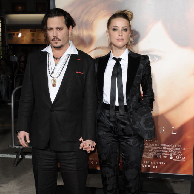 Johnny Depp y Amber Heard credit:Bang Showbiz