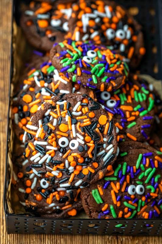 <p>I Heart Eating</p><p><strong>Get the recipe: <a href="https://www.ihearteating.com/halloween-monster-cookies/#search/q=halloween" rel="nofollow noopener" target="_blank" data-ylk="slk:Halloween Monster Cookies;elm:context_link;itc:0;sec:content-canvas" class="link ">Halloween Monster Cookies</a></strong></p>