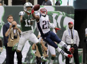 <p>New England Patriots’ Malcolm Butler (21) breaks up a pass to New York Jets’ Robby Anderson (11) during the first half of an NFL football game Sunday, Oct. 15, 2017, in East Rutherford, N.J. (AP Photo/Seth Wenig) </p>