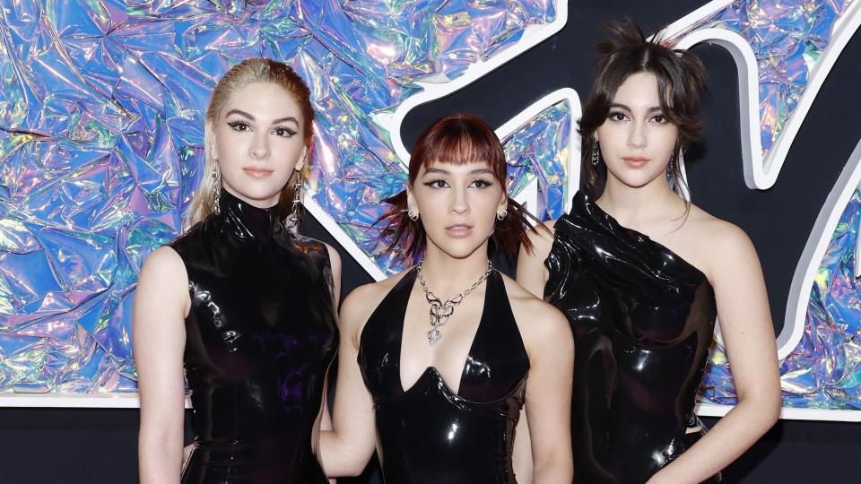 daniela villarreal, paulina villarreal and alejandra villarreal of the warning attend the 2023 mtv video music awards at prudential center on september 12, 2023 in newark new jersey