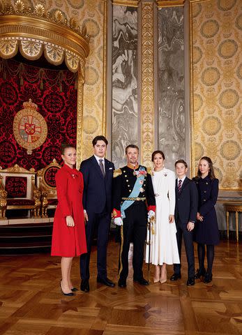 <p>Dennis Stenild, Kongehuset</p> An official portrait of Princess Isabella, Crown Prince Christian, King Frederik, Queen Mary, Prince Vincent and Princess Josephine by Dennis Stenild on Jan. 14.