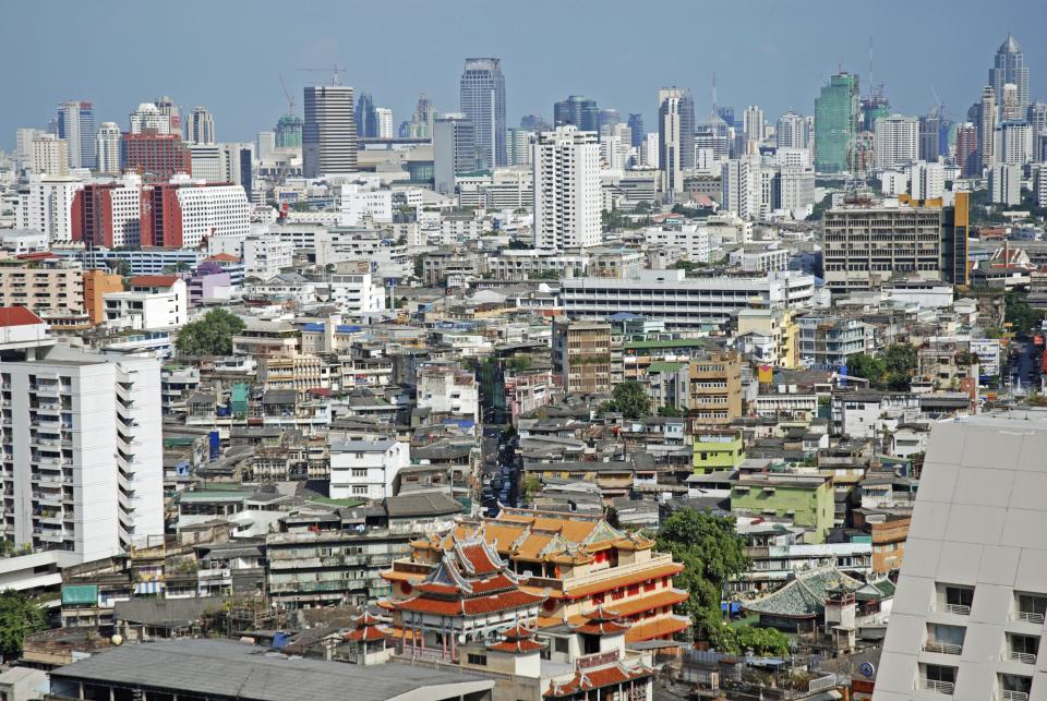 <p>In Thailand, Platz sechs im Ranking, sind für Immobilienhaie besonders Eigentumswohnungen von Interesse. Das liegt unter anderem daran, dass ausländische Käufer in Thailand zwar Immobilien besitzen dürfen, aber kein Land, das lediglich geleast werden kann. </p>