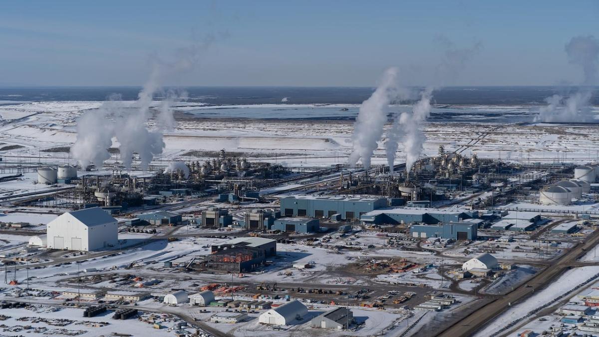 Alberta regulator fines Imperial Oil for Kearl tailings pond leaks