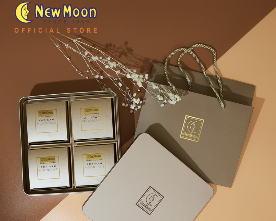 New Moon Traditional Mooncakes (Photo: Shopee)


 
