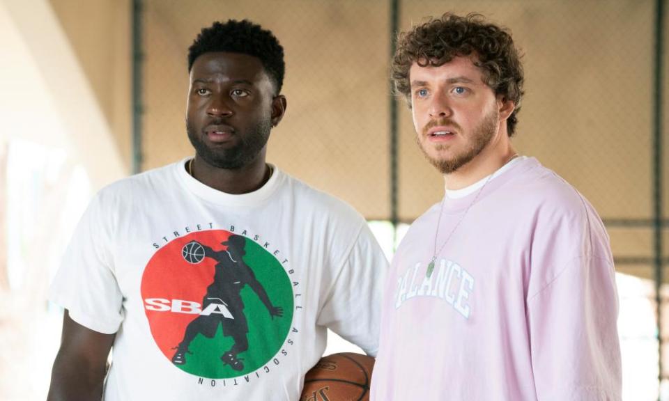 From left: Sinqua Walls as Kamal and Jack Harlow as Jeremy in White Men Can’t Jump.