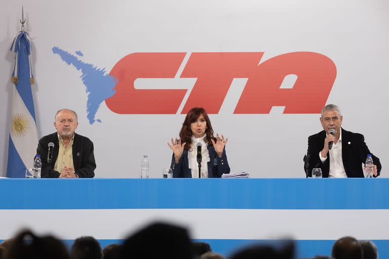 Hugo Yasky, Cristina Kirchner y Jorge Ferraresi, en el acto de la CTA, en Avellaneda