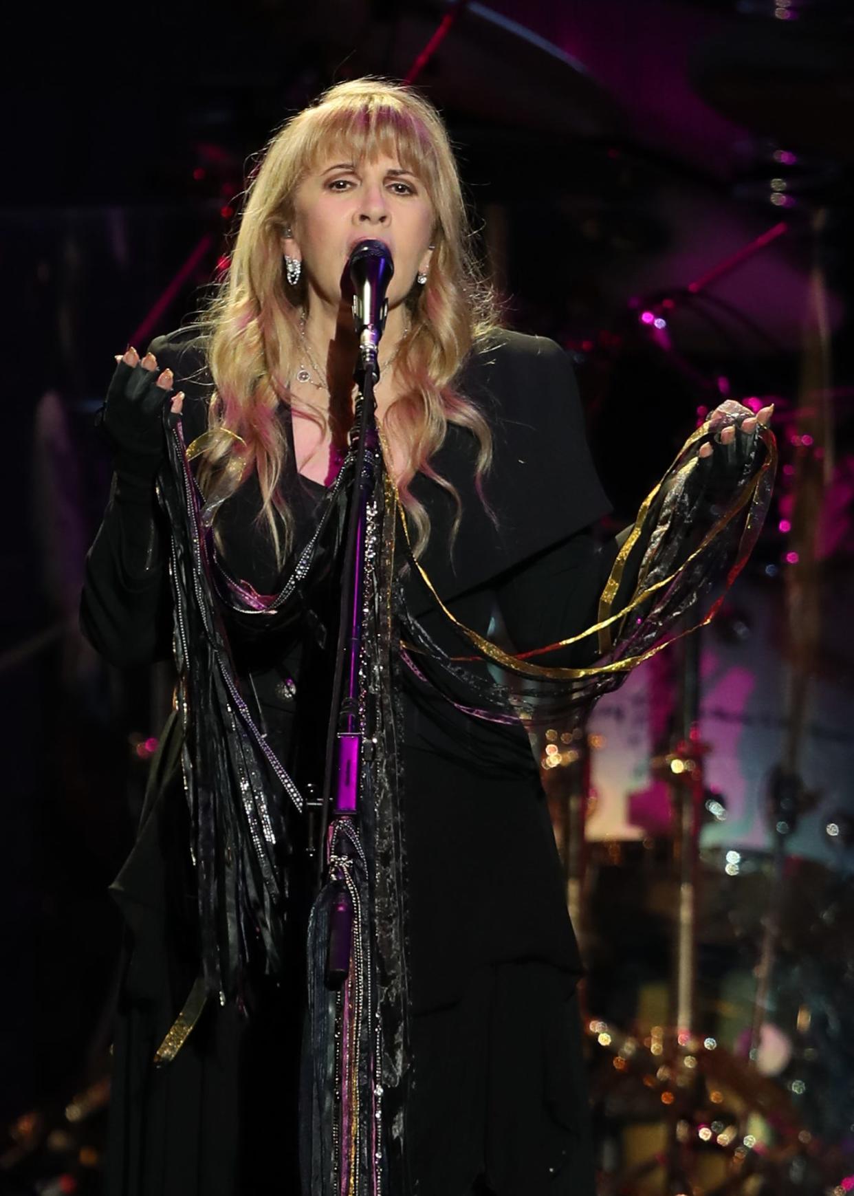 Stevie Nicks swings through the Midwest in March.