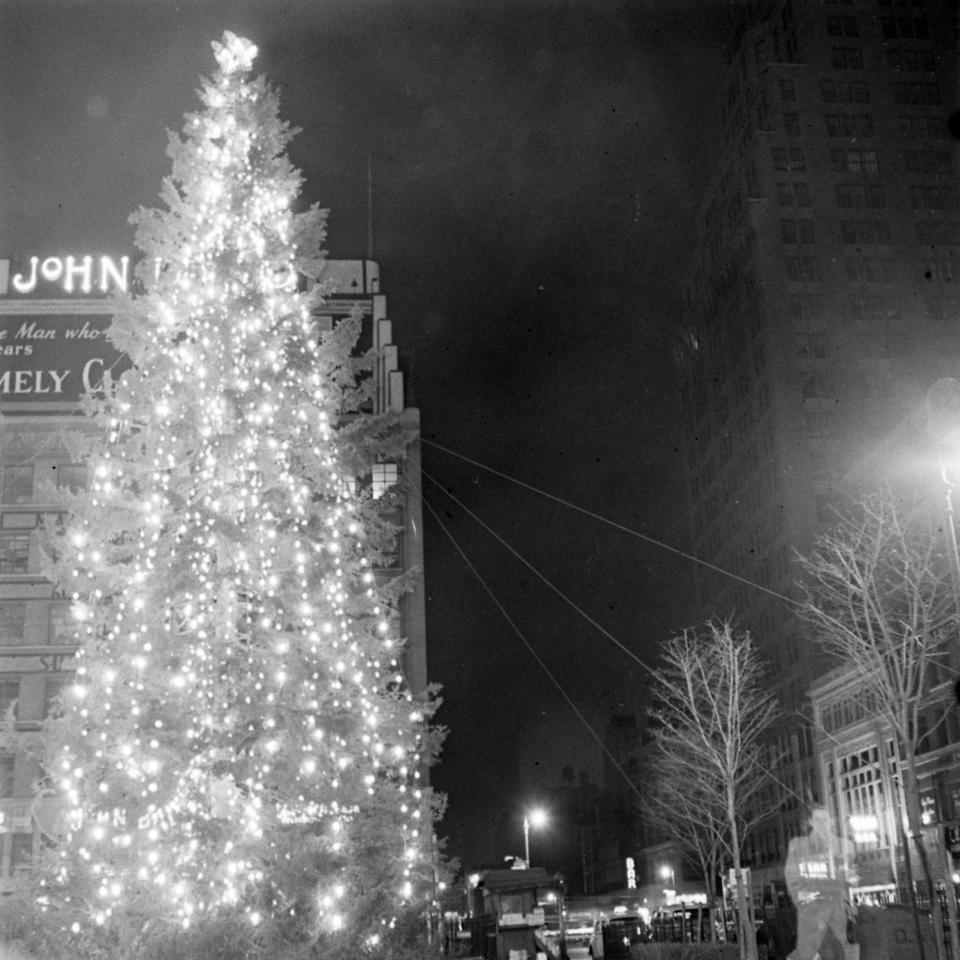 Rockefeller Christmas tree lit up at night in New York City in 1940.